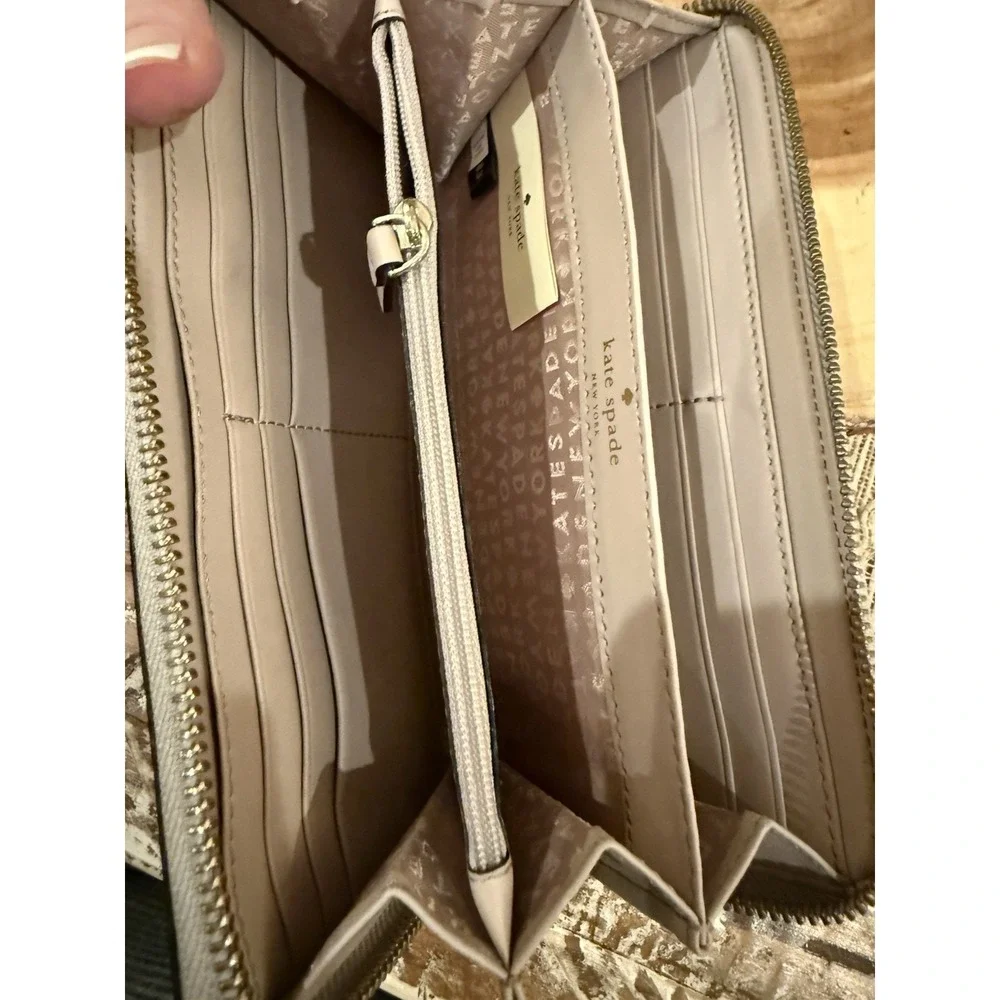 Kate Spade women's Bixby Place Neda patent leather‎ zip around wallet Beige